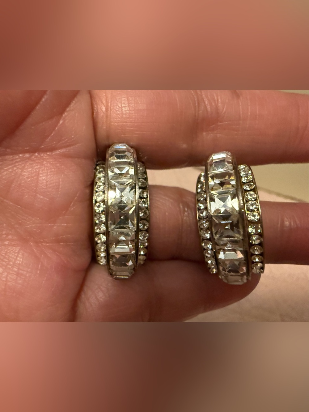Vintage Crystal Hoop Earrings in Clear/Silver